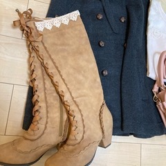 ★お取引き者様決定★まとめ売り　超お得‼️  11点　アウター、トップス、スカート 、バッグ、ブーツの画像
