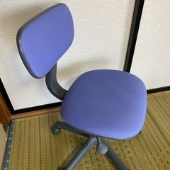 デスクチェア