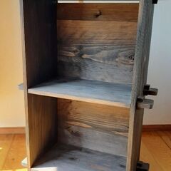木製棚の画像