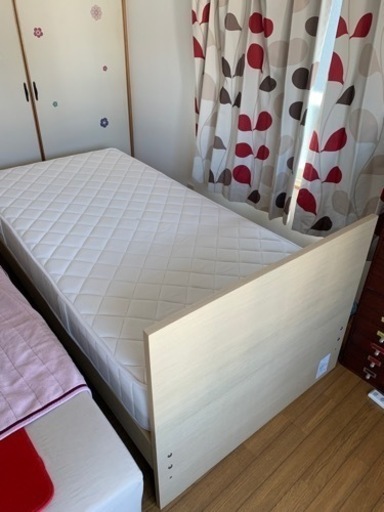 シングルベッド　イオン