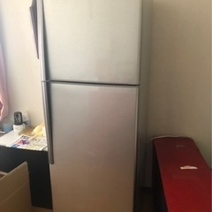 冷蔵庫0円。4/28引き取りのみ。