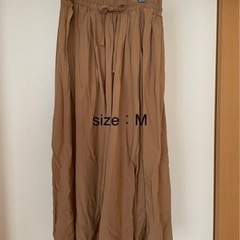 レディース　服　ワイドパンツ　シャツ　各500円