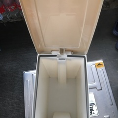 ゴミ箱20L（中古）半年間不使用の画像