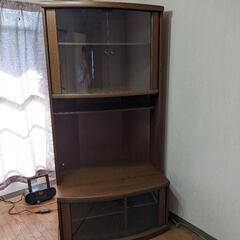 テレビキャビネット