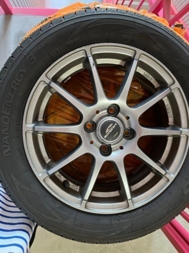 TOYO夏タイヤ16インチ(ほぼ新品)＋ホイル付き