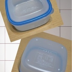 タッパー各サイズ3個 岩崎工業 Lustro Ware 蓋黄ばみあり さらにもう１つプレゼントの画像