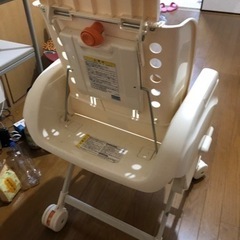 ハイローチェアの画像