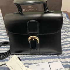 デルヴォー　バック