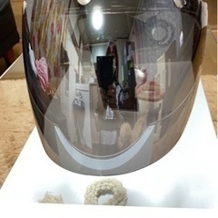 美品★ヘルメットシールドの画像