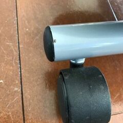バランスチェア　1000円　学習椅子 背もたれなしの画像