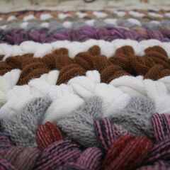 長方形のマット　個性的　紫系統の画像