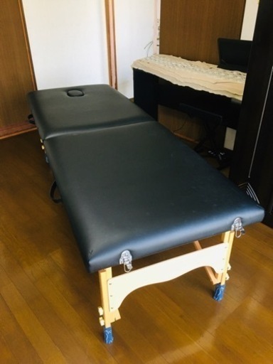 エステベッド•施術スツール•ワゴン　３点セット
