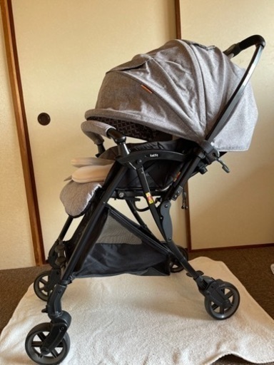 【お話中】ベビーカー A型 片手でたためる 軽量 新生児 両対面 カルフィットグラン