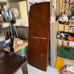 木のテーブルの画像