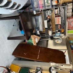 木のテーブルの画像