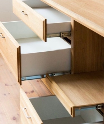 《美品・ほぼ未使用》食器棚・キッチンボード《日本製》