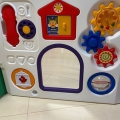 お値下げしました！美品 日本育児 ベビーサークル ミュージカルキッズランド 6ヶ月~3歳半対象 おもちゃパネル付のベビーサークルの画像