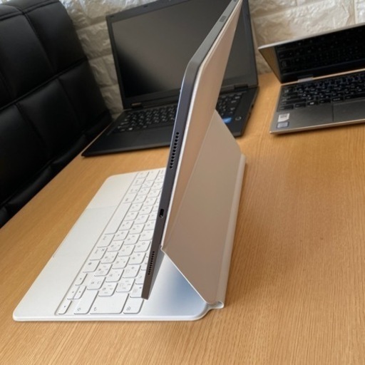 未使用に近く　iPad Pro 12,9 インチ　第五世　128GB WIFI