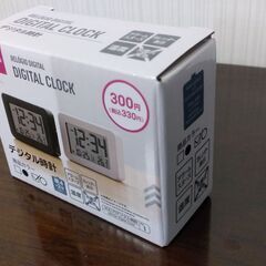 デジタルクロック　時計　ダイソー小売価格330円を100円で