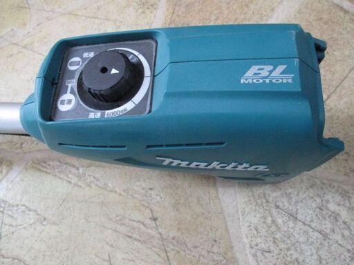 74 充電式草刈機 maktia  マキタ MUR142UDRF 14.4V 中古品【寄楽屋大網茂原店】