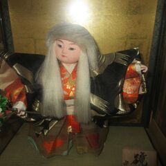 ガラスケース入り五月人形　色々あります。さし上げます！の画像
