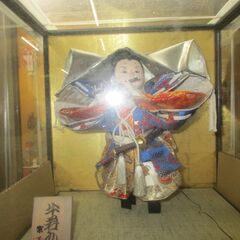 ガラスケース入り五月人形　色々あります。さし上げます！の画像