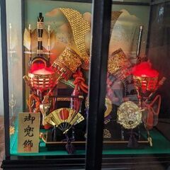 【美品】五月人形　兜飾り　陣羽織付き　写真立て付き　こどもの日　早い物勝ち！の画像