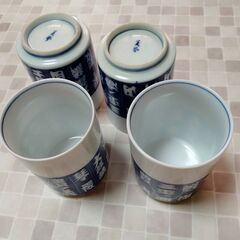 #力士名の入った湯呑、４器