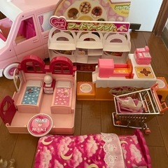 【決まりました！ありがとうございます】リカちゃん人形他 キャンピングカー•フードマーケットの画像