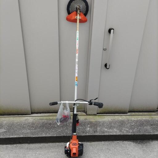 草刈り機　お話し中です。