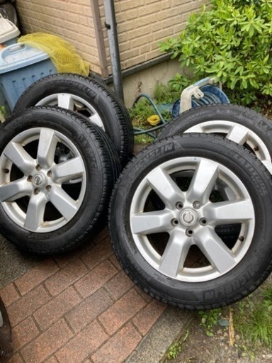 ノーマルタイヤ4本セットホイール付き　ミシュラン　SUV用