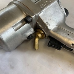 ヨコタ 自動車整備用インパクトレンチ 263 x 223 x 93 mm 新品未使用の画像