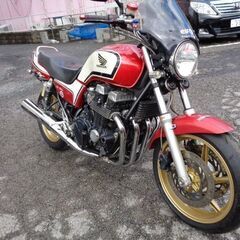 NO.4236　ＣＢ７５０　ＲＣ４２　空冷４サイクルＤＯＨＣ１６バルブ４気筒７５０ｃｃ　バックステップ　ライトバイザー　ヨーロピアンウィンカー　レッド＆ホワイト　☆彡の画像