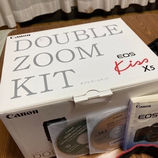 美品！Canon EOS KISS X5 ダブルズームキット 専用バッグ付き！