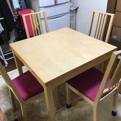 ダイニングテーブル椅子4脚（IKEA）