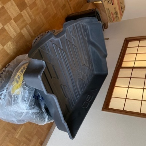 ボルボ V60 用 純正 トランクロードライナー ラゲッジトレイ
