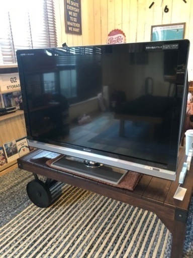 SHARP AQUOS  Quattron    2010年製