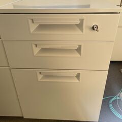 デスク下収納　机下キャビネット　サイドワゴン　キャスター付き　カギ付きの画像