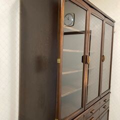 飛騨高山キツツキマーク　大容量　食器棚　飾り棚の画像