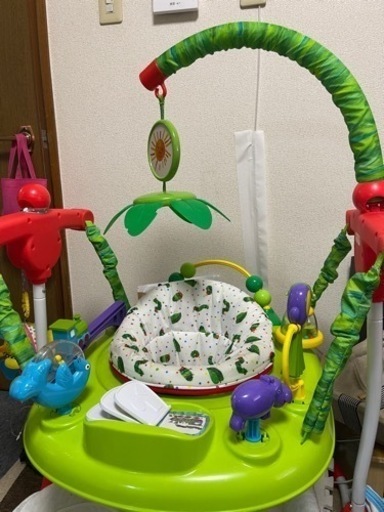 はらぺこあおむし　ジャンパー