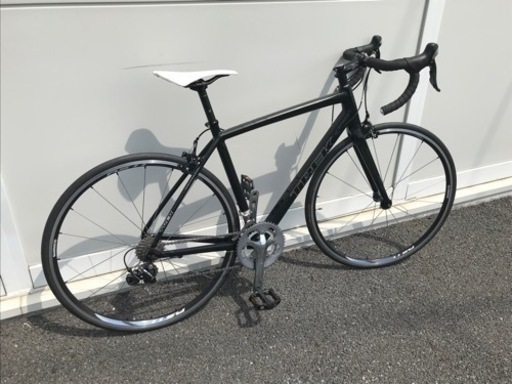 ロードバイク　TREK Madone/マドン2.1　タイヤ等新品　カーボンサドル　整備済