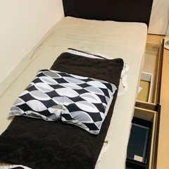 シングルベッド　収納付き