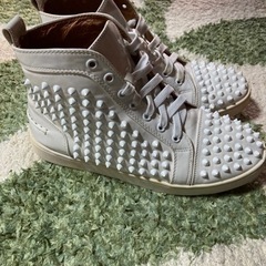 トゲトゲスニーカーの画像