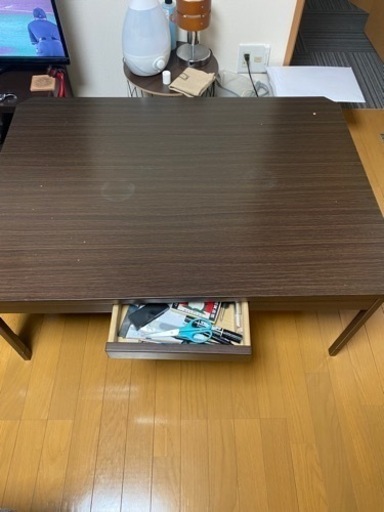 テーブル