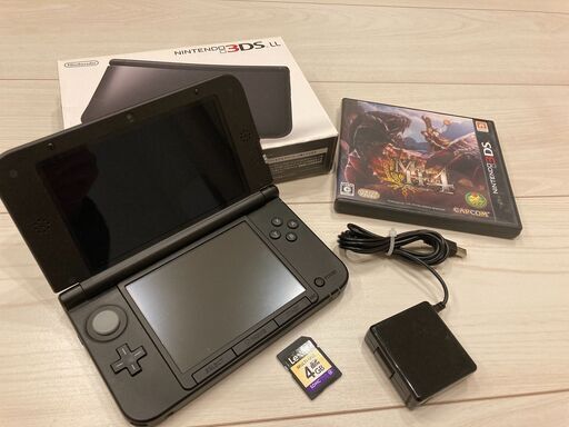 ニンテンドー3DS LL ブラック / モンスターハンター4 / SDカード / ACアダプタ 同梱