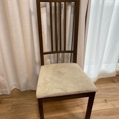 IKEAのダイニング椅子一脚　差し上げます