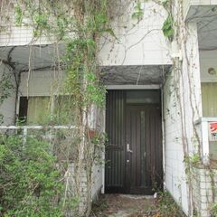 899中古アパート志摩市磯部町渡鹿野島300万円2DKが14部屋です（雨漏り等あり修繕要、現状有姿売買です）NEW - 不動産