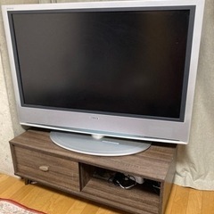 取引中！キズ有)40型テレビ、テレビ台セット