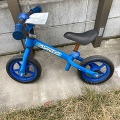 8/25水曜日🌟14時半受け渡し予定　ストライダー トイザらス　...