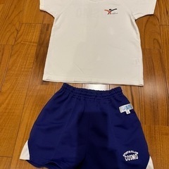 ☆130cmコスモスポーツクラブ体操着　美品☆